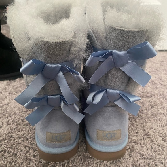 Uggs size 9 never been work, just have been sitting around. - Picture 4 of 5